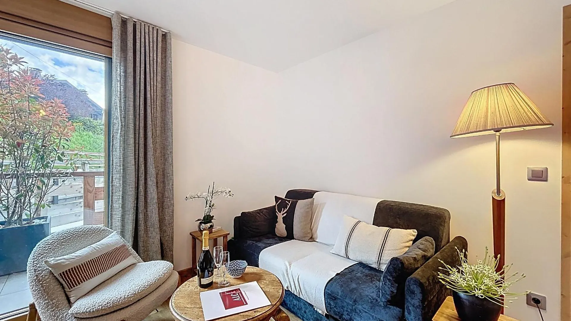 Bel Appartement Neuf Proche Du Domaine Skiable Avec Parking - Fr-1-560-160 Combloux 0*,